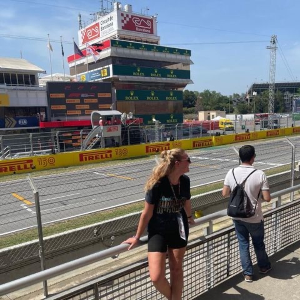 Meet your Posher, Sharena